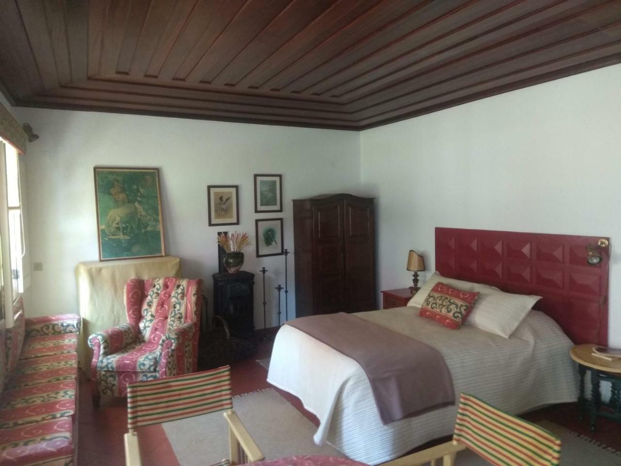 トーレス・ノーヴァス Casa Dos Arrabidosゲストハウス エクステリア 写真